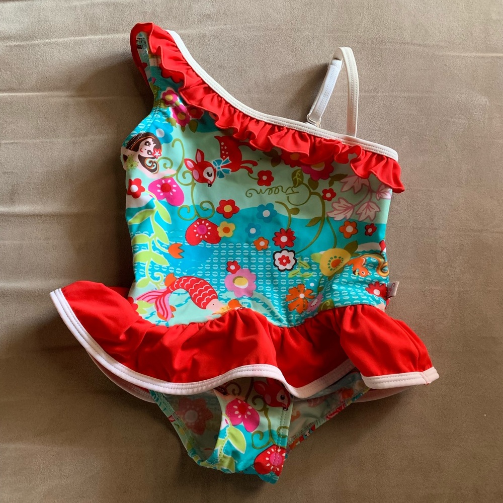 Adorable floatimini bathing suit. Size 5.